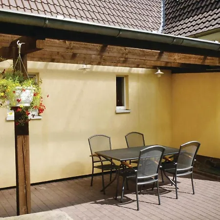 別荘 Two-bedroom In *